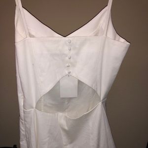 NWT WHITE DRESS WITH OPEN BACK